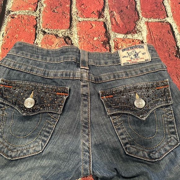True Religion straight size 27
Faux crystals on back pockets 
Inseam 33” - Picture 5 of 7